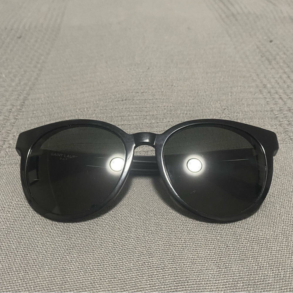 Saint Laurent Sunglasses *DAMAGED” - Picture 2 of 9